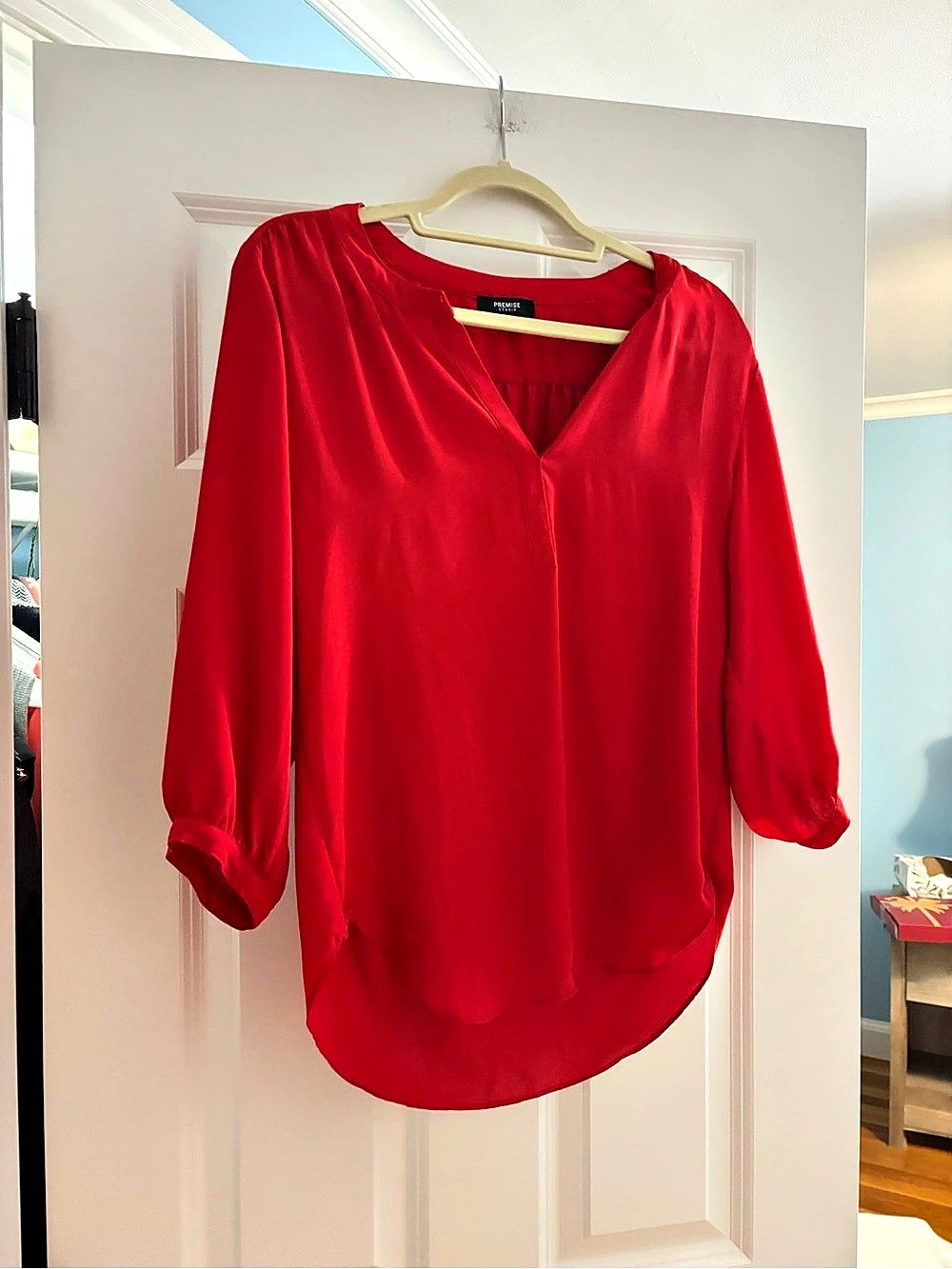 PRENISE Red Blouse Size Small Like New
